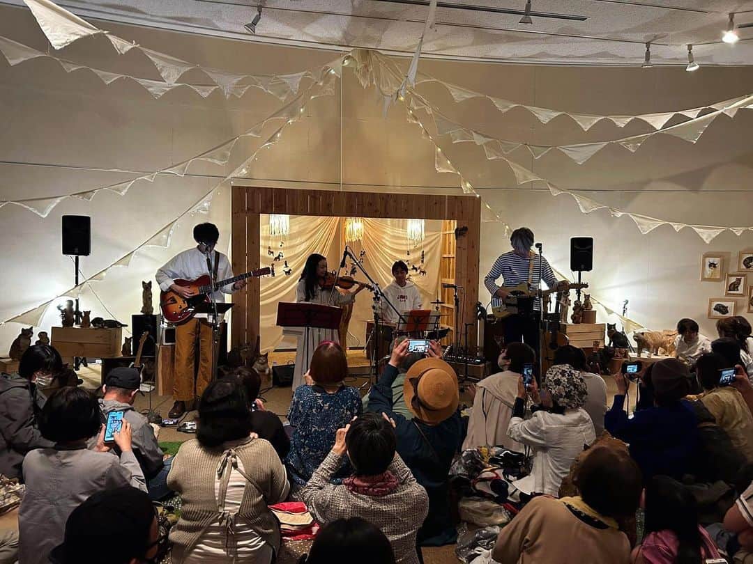 山田稔明さんのインスタグラム写真 - (山田稔明Instagram)「おかざき世界子ども美術博物館でのナイトミュージアムコンサート、盛況のうちに終了。素晴らしい時間でした。」5月14日 0時26分 - toshiakiyamada