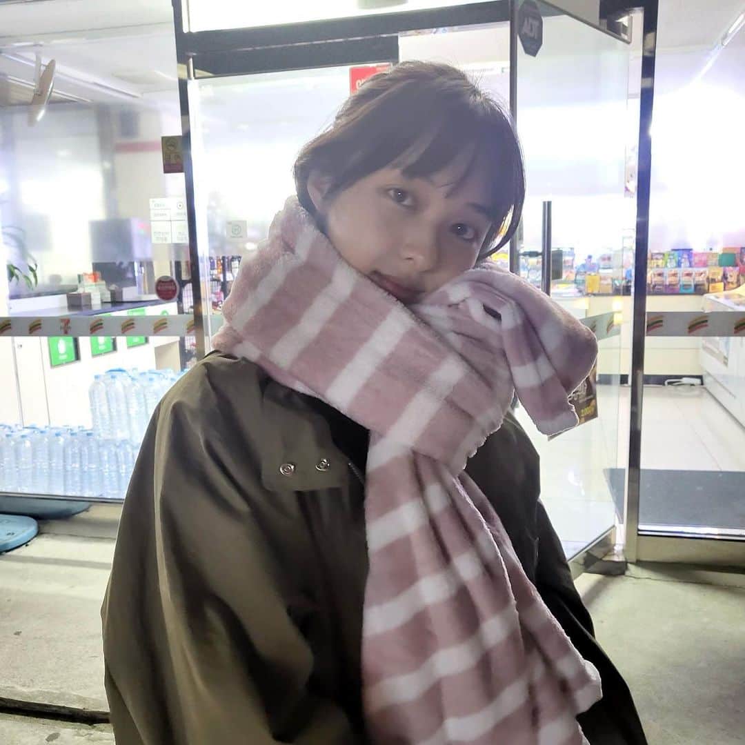 のインスタグラム：「#핀란드파파 5화 속 유리   매주 토, 일 밤 9시 ‘시네마 천국’과 OTT에서도 만나보실 수 있습니다 :)」