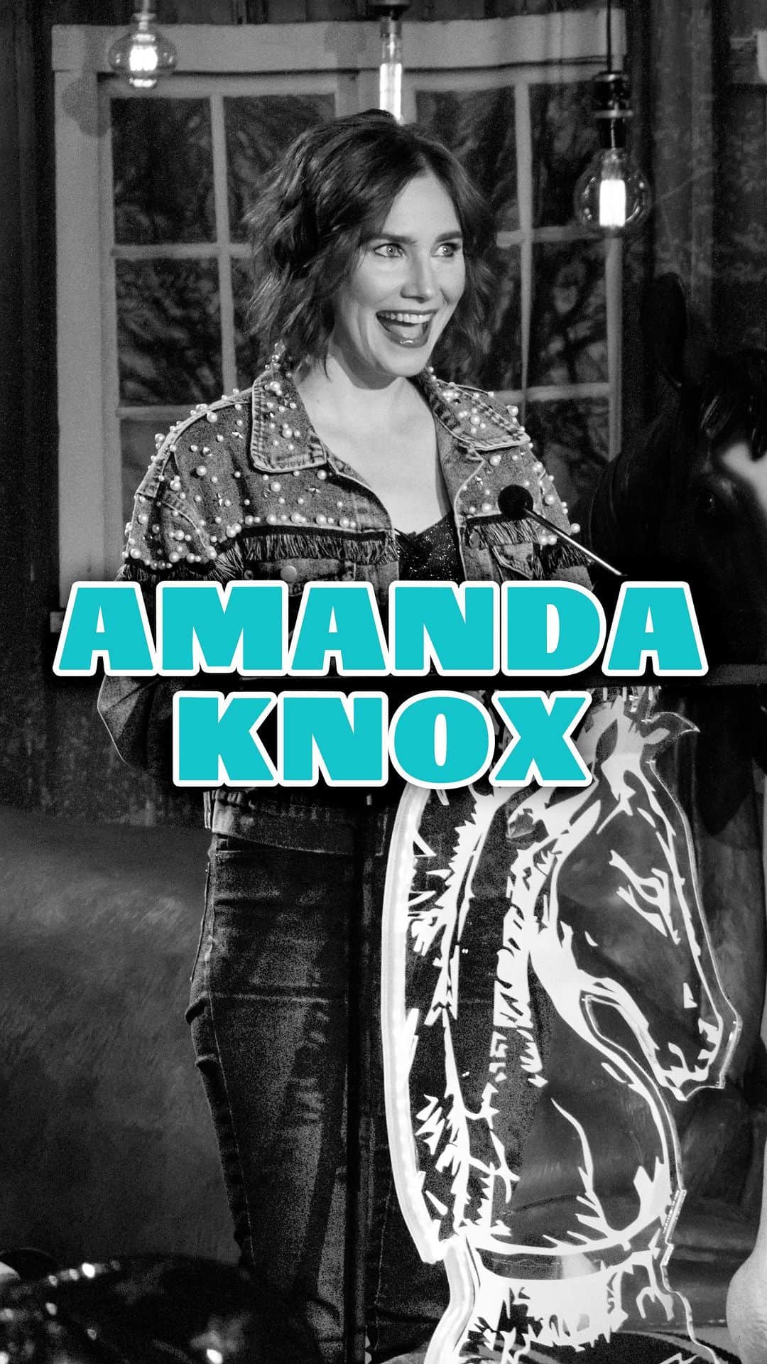 のインスタグラム：「Sorry @amamaknox for making you a prisoner AGAIN. Tomorrow streams free on OFTV 🔥  #roast #roastofwhitneycummings #amandaknox #roastjokes #whitneycummings #oftv」