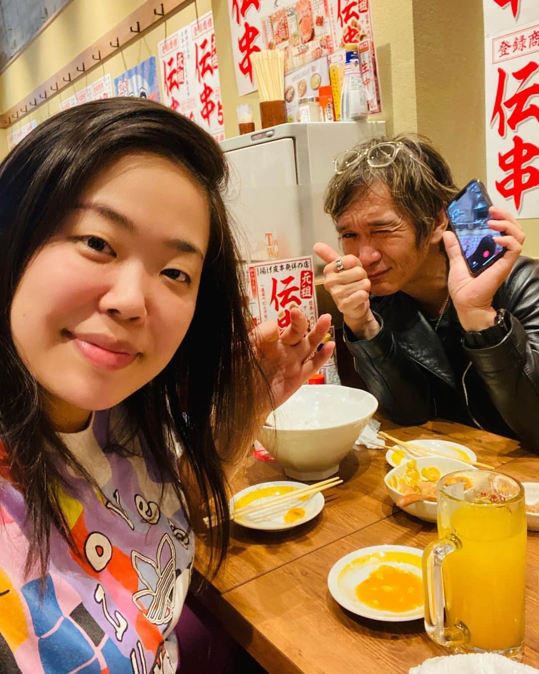 大納言光子さんのインスタグラム写真 - (大納言光子Instagram)「新時代だ  #ニューヨーク #恩人 #ヒデさん #一時帰国  #行きたかった店  #学生しかいなくてびっくり #温州みかんサワー美味すぎ問題」5月14日 2時08分 - dinagonmitsuko