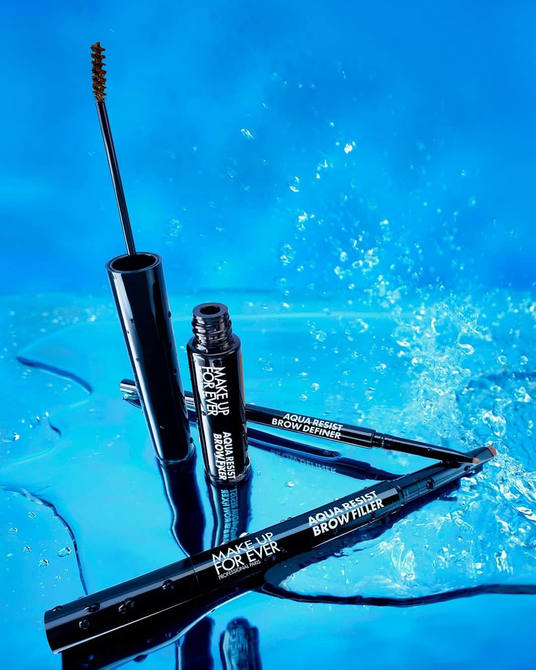 MAKE UP FOR EVER OFFICIALさんのインスタグラム写真 - (MAKE UP FOR EVER OFFICIALInstagram)「Make sure you don't hold back this summer with our #AquaResist brows range. #LIVEINTENSELY #MAKEUPFOREVER」5月14日 3時00分 - makeupforever