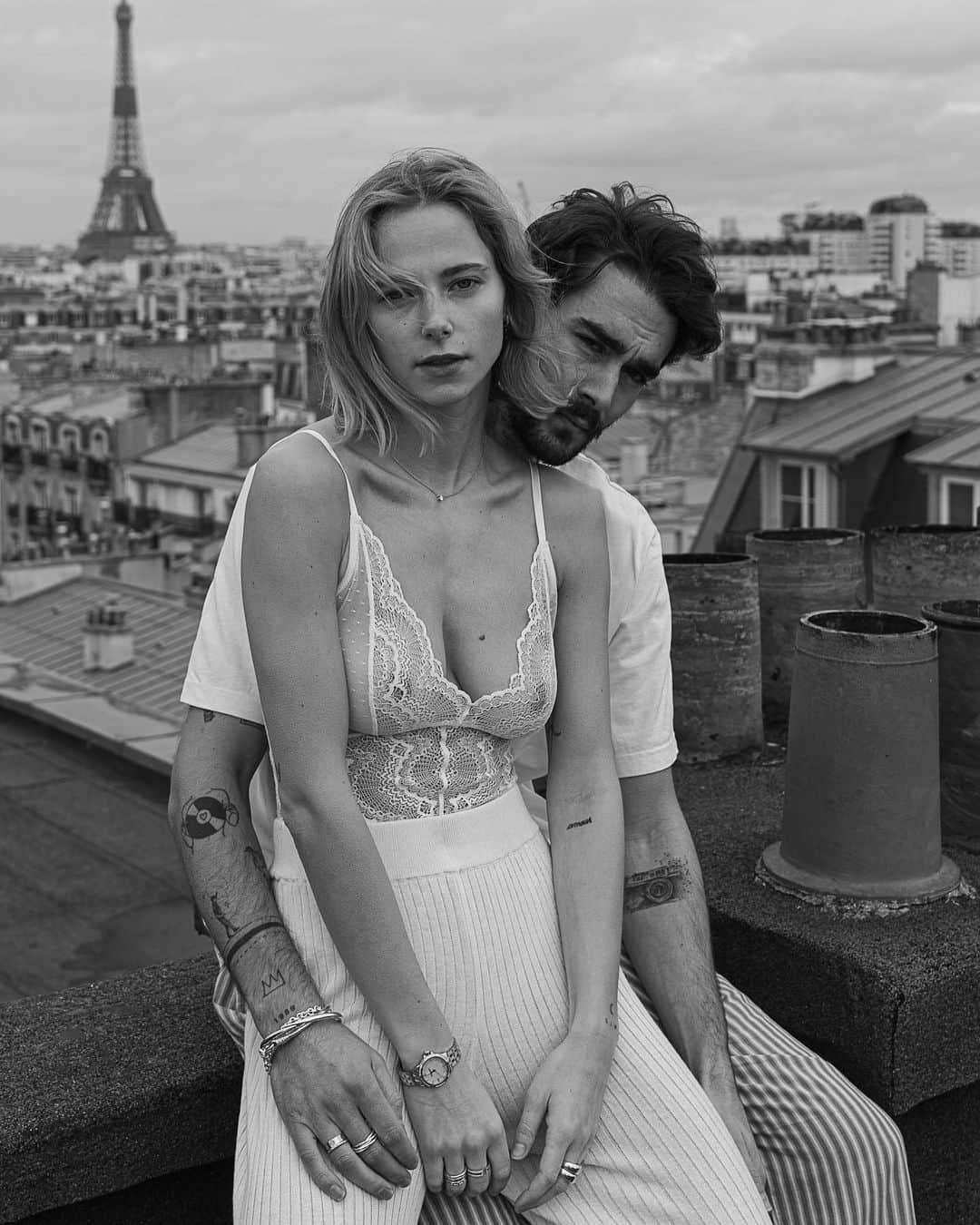 NICOLAS SIMOESのインスタグラム：「Love with a view 🤍」
