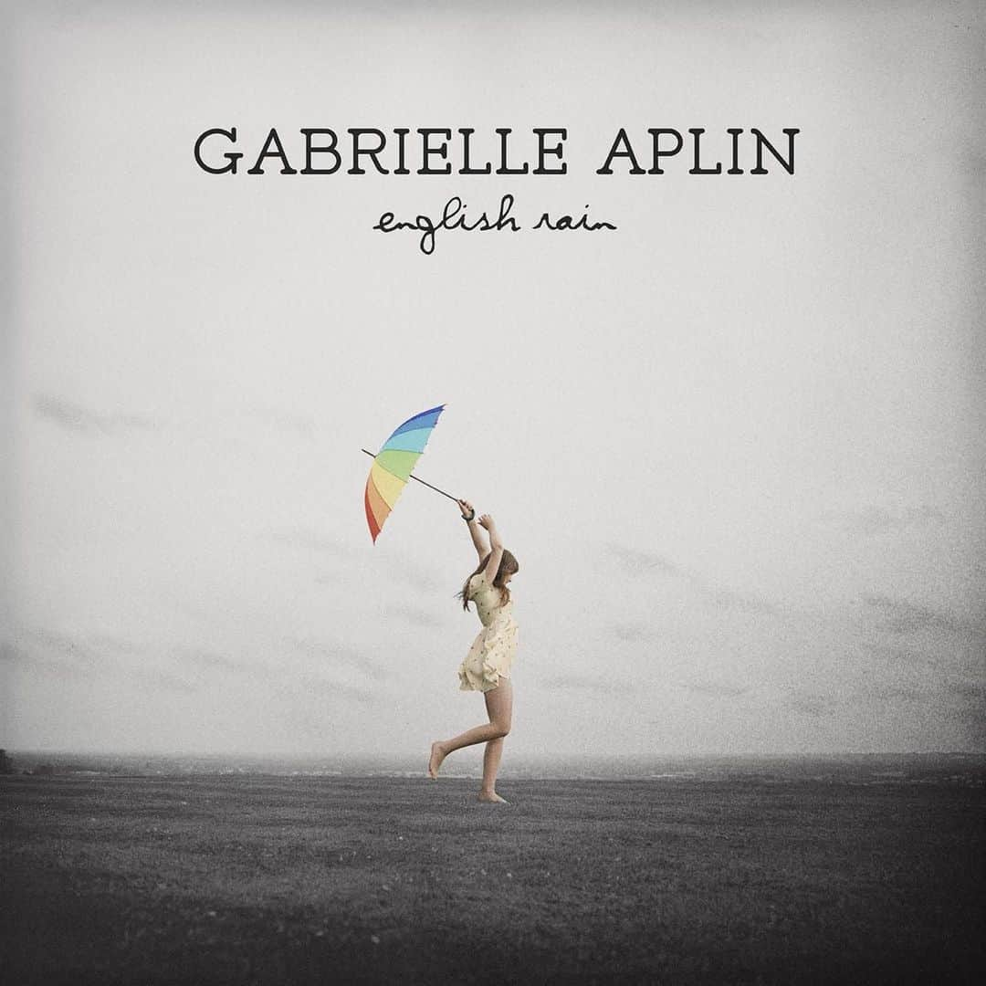 ガブリエル・アプリンのインスタグラム：「10 YEARS OF ENGLISH RAIN ☂️  I can’t believe my debut album was released 10 years ago today. It’s taken me on some wonderful adventures with some wonderful people. We travelled EVERYWHERE and had 4 number ones between UK, Australia and Brazil!! I’m so grateful for this album and for those of you still listening. Thank you all so so so much. I won’t lie I completely forgot and for some reason thought it came out during the month of June lol  I’ve always hoped to re-record some of the album some day. These songs are still so relevant to me and my relationship with you all so I hope I get to do that some day soon. Happy 10th birthday English Rain! X」