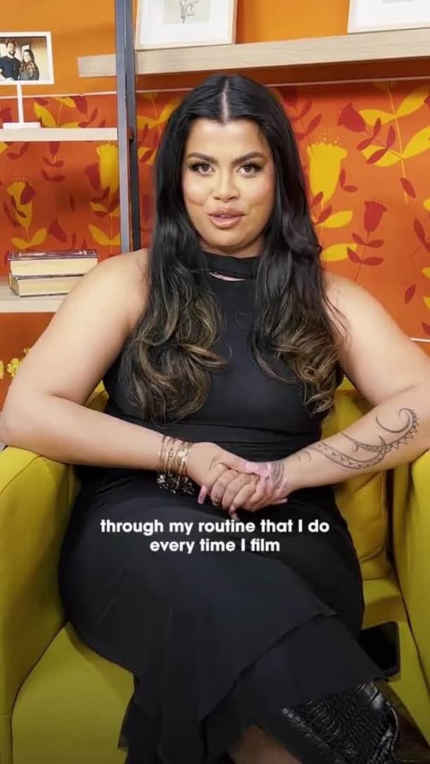 Teen Vogueのインスタグラム：「@drewafualo shares what a typical day is like recording episodes for her podcast, #TheCommentSection ✨ Read her interview with Teen Vogue at the link in bio 😍」