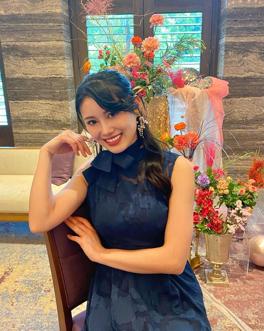 嘉瀬美月さんのインスタグラム写真 - (嘉瀬美月Instagram)「🌹💙 ⁡ ┈┈┈┈┈┈┈┈┈┈┈┈┈┈┈┈┈┈┈┈┈┈┈┈ ⁡ ⁡ ⁡ ⁡ ずっと可愛いなーって思っていた、 @nozo.mi74 × @andemiu_official  のワンピースをついに着ることが出来ました🌟 ⁡ ⁡ 透け感があって、よくよく見ると薔薇柄なの🌹 ⁡ ⁡ 1枚でサラッと着やすくて、お上品に見えるからお気に入り💋 ⁡ ⁡ ⁡ ⁡ ⁡ ⁡ #portrait #Japanese #Japanesemodel  #Asian #tokyomodel #photoshooting #photo  #ポートレート #ポートレートモデル #東京写真部 #東京モデル #東京ポートレート  #サロンモデル #サロモ #フリーランスモデル  #攝影 #寫真 #攝影日記 #ミスコン #のんちゃん #大人コーデ #andemiu #デート服 #お呼ばれコーデ ⁡ ⁡ ⁡ ┈┈┈┈┈┈┈┈┈┈┈┈┈┈┈┈┈┈┈┈┈┈┈┈」5月14日 5時47分 - meeeeetamm