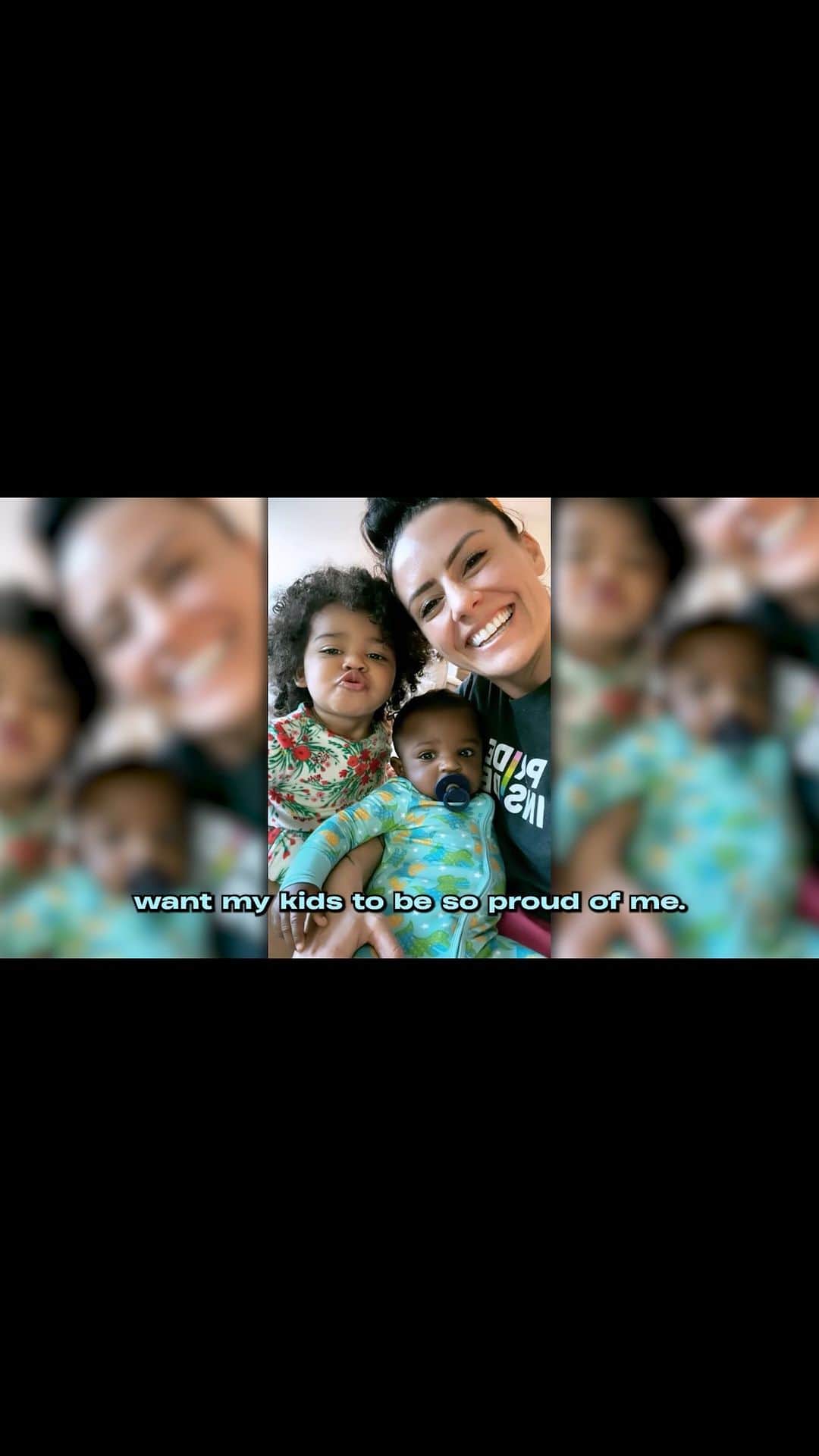 アリ・クリーガーのインスタグラム：「Champion. Soccer Player. Mom.  As her final season continues, @alikrieger wants above all, for her kids to be so proud of her. 🥰」