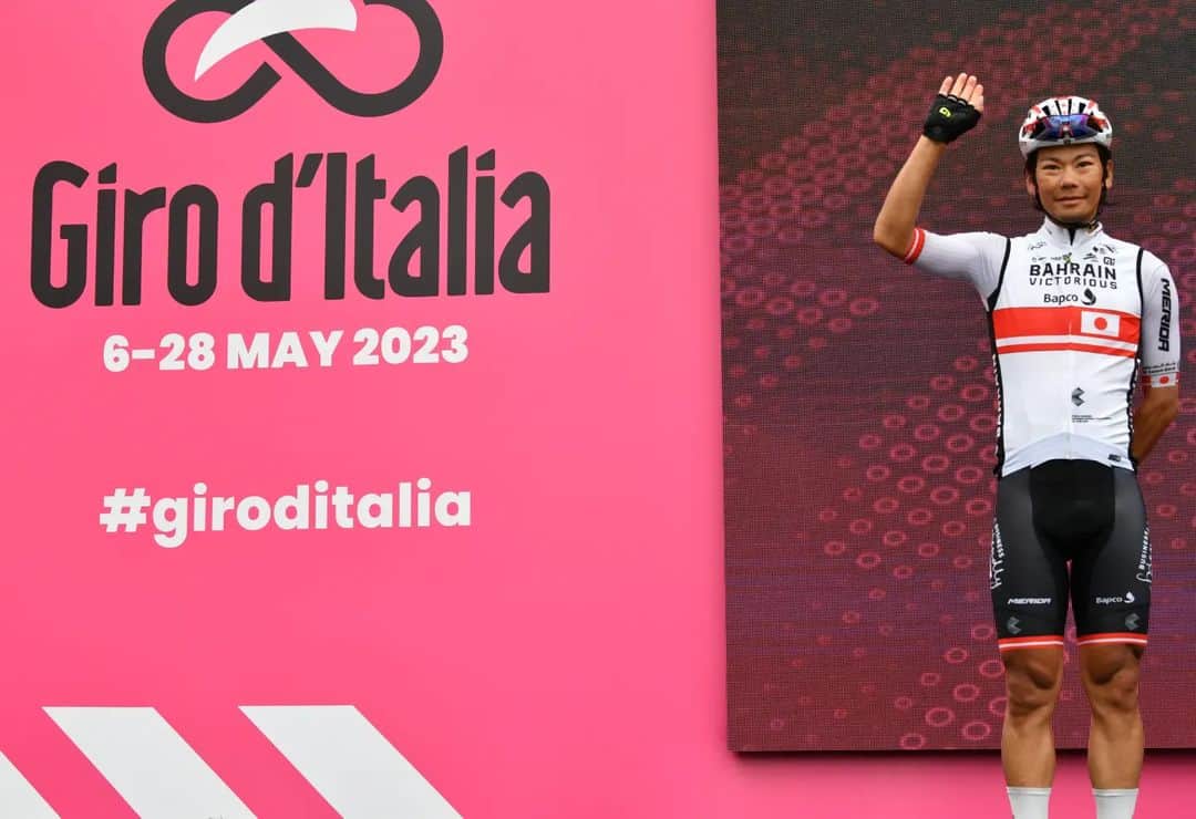 のインスタグラム：「Stage8 @giroditalia ✅  📸 Photo : @iimiwa   #Giro2023 #giroditalia #ジロ #イタリア #RideAsOne  @teambahrainvictorious  @cn_bahrainvictorious」