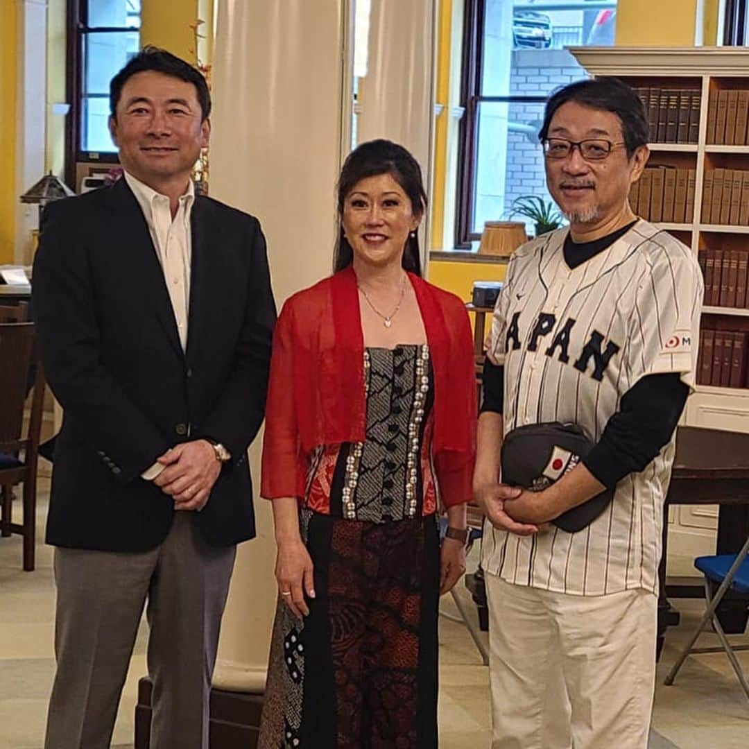 クリスティー・ヤマグチさんのインスタグラム写真 - (クリスティー・ヤマグチInstagram)「A fun day riding along Central Park West in the @japanparadenyc . Arigato to Ambassador Mori and NYC for the honor to be your Grand Marshal. 🇺🇸🇯🇵#friendship」5月14日 6時28分 - kristiyamaguchi