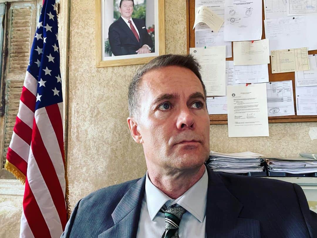 のインスタグラム：「#GhostsofBeirut. May 19 on @showtime streamer. May 21 on @showtime network. This is an ambitious 4-parter chronicling the birth of a new kind of terrorism in our history. Fascinating topic, well researched and written. (Don’tcha just love a well-written story?) @wgawest @wgaeast #wgastrong」