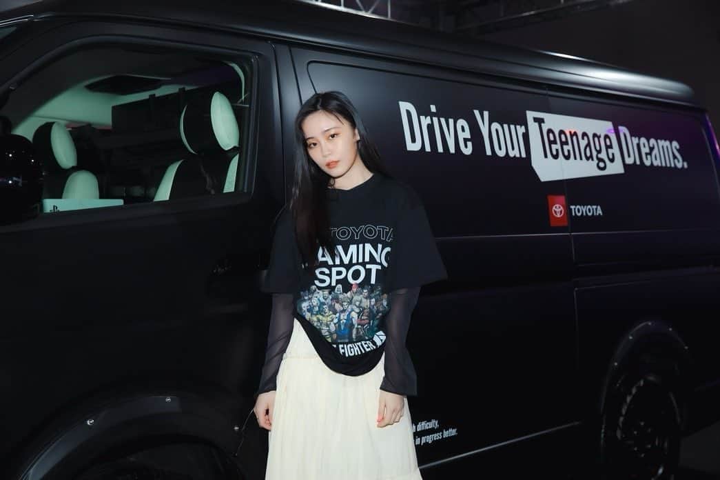 鷲尾伶菜のインスタグラム：「. DreamHack JAPANではTOYOTAさんのブースにもお邪魔しました🛻  #DYTDxSF6  @toyota_jp  @streetfighterja」