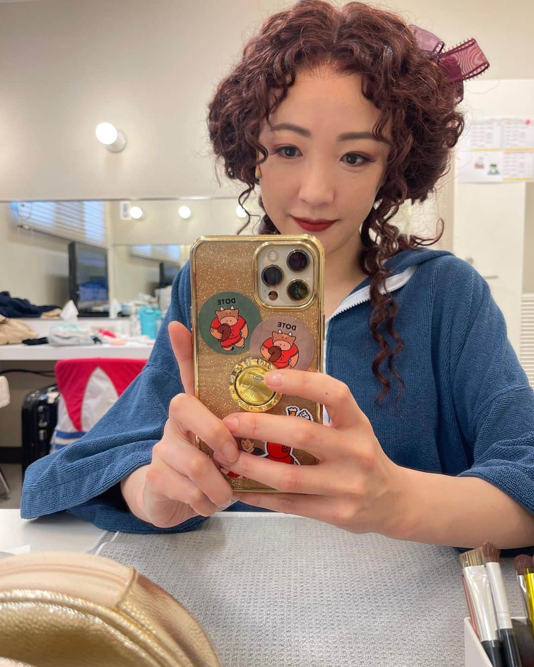 ちすんさんのインスタグラム写真 - (ちすんInstagram)「大阪公演！無事に幕を下ろしました！ 大阪は私の生まれ育った街 今回は家族や友人にこの作品をみてもらえて めちゃめちゃよかった！という感想もいただけて ホントに感無量です そして最後客席を見渡した時、たくさんのお客様の拍手に胸が熱くなりました 本当にありがとうございました！！ あとは松本公演のみ！ あー終わっちゃうのね。。。  #サンソン #大阪」5月14日 17時31分 - chisun11