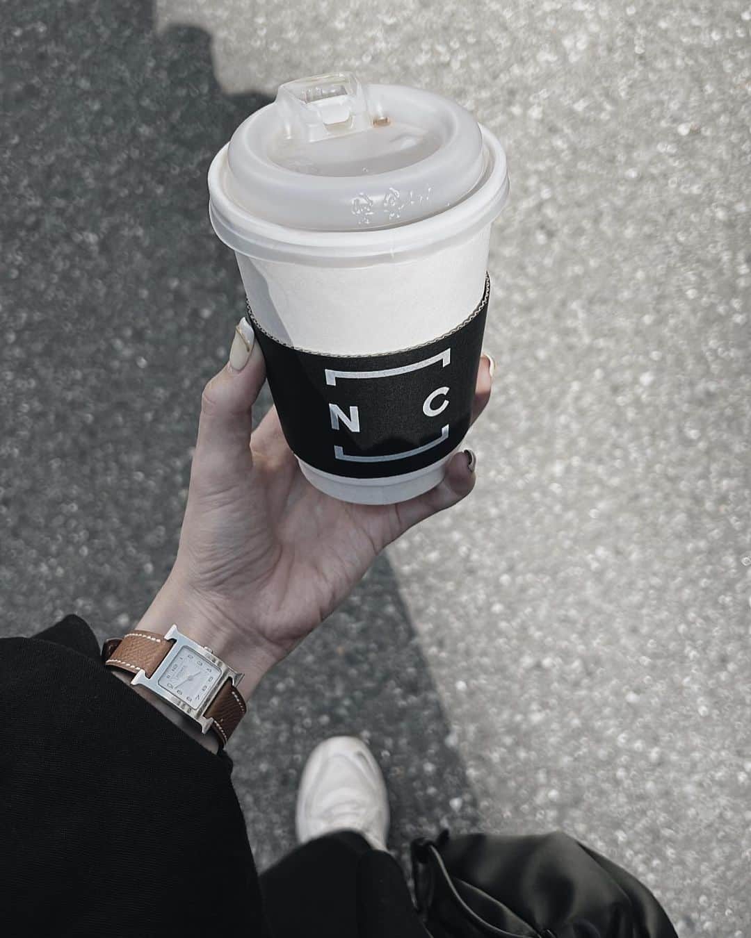 ukapiのインスタグラム：「⠀ ⠀ また飲めるとは〜〜 ⠀ @nagasawacoffee 🖤 また岩手に行く事があれば 絶対に行きたいな~☕️ ⠀ ⠀ #テンション上がった♡」
