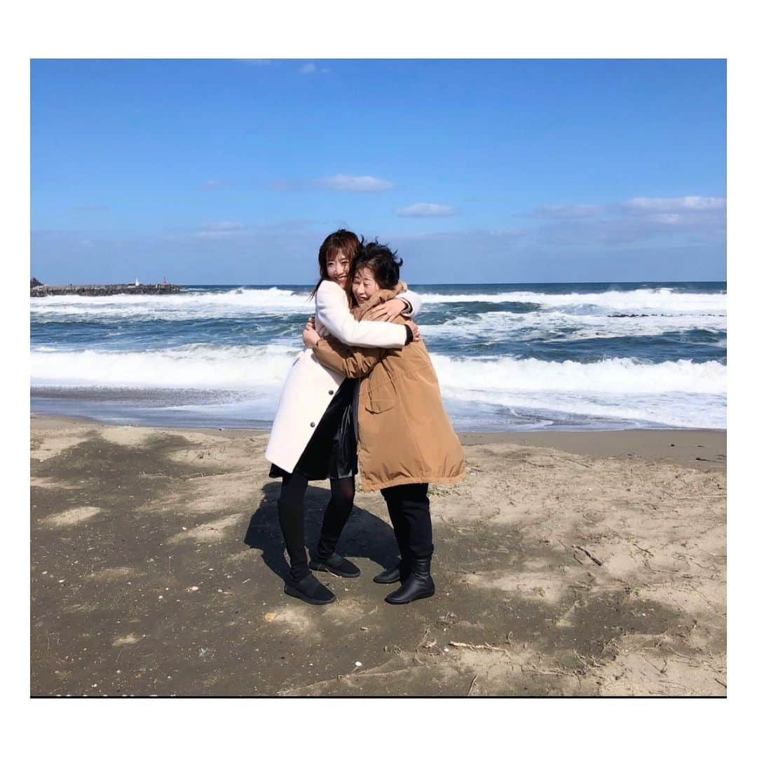 龍真咲のインスタグラム：「Mother's Day💐  お母さん、いつも有難う❤️  なんだかんだ、話を聞いてくれて、時には甘えさせてくれて。時には軌道修正してくれる母には日々感謝です😌 これからもお互い、健康で元気に過ごしましょう❗️  #世界中のお母さんにありがとう  #母の日  #マザコン でも良いじゃないっ😆 #日本海」