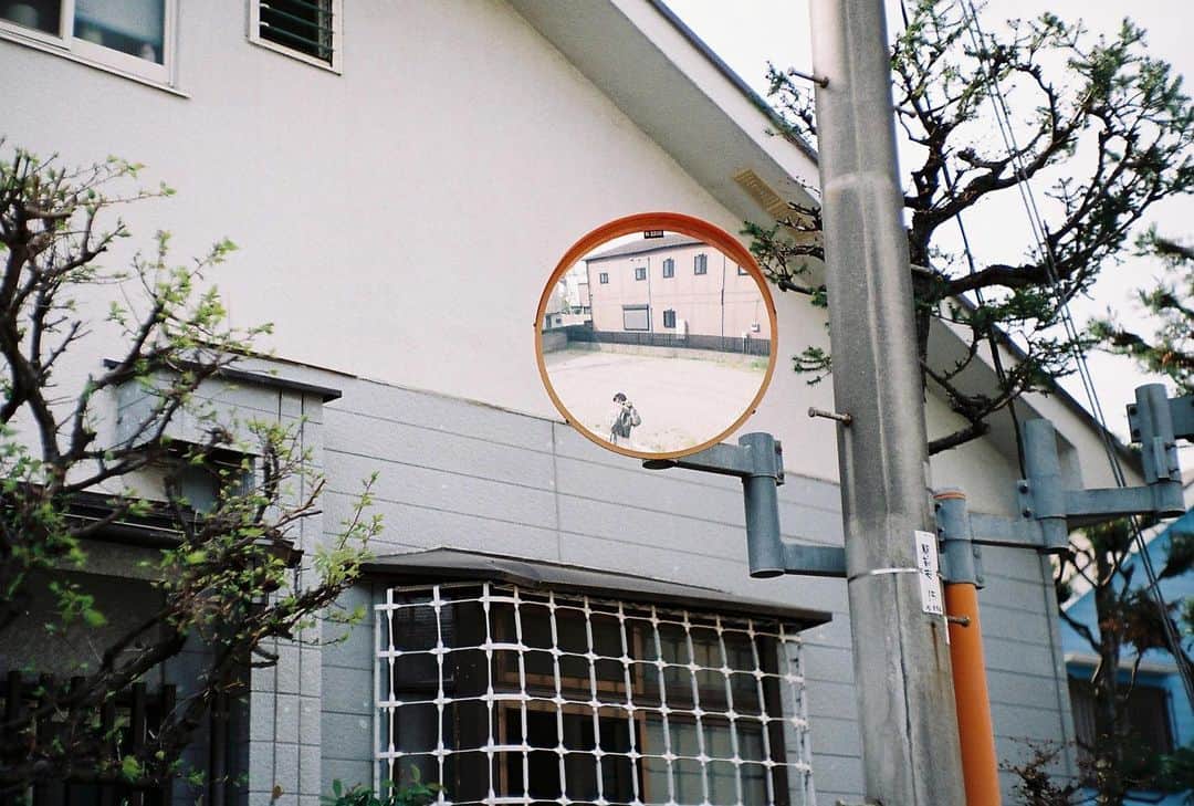橋本淳のインスタグラム：「#filmphotography #NikonS2 Someday...🚶」