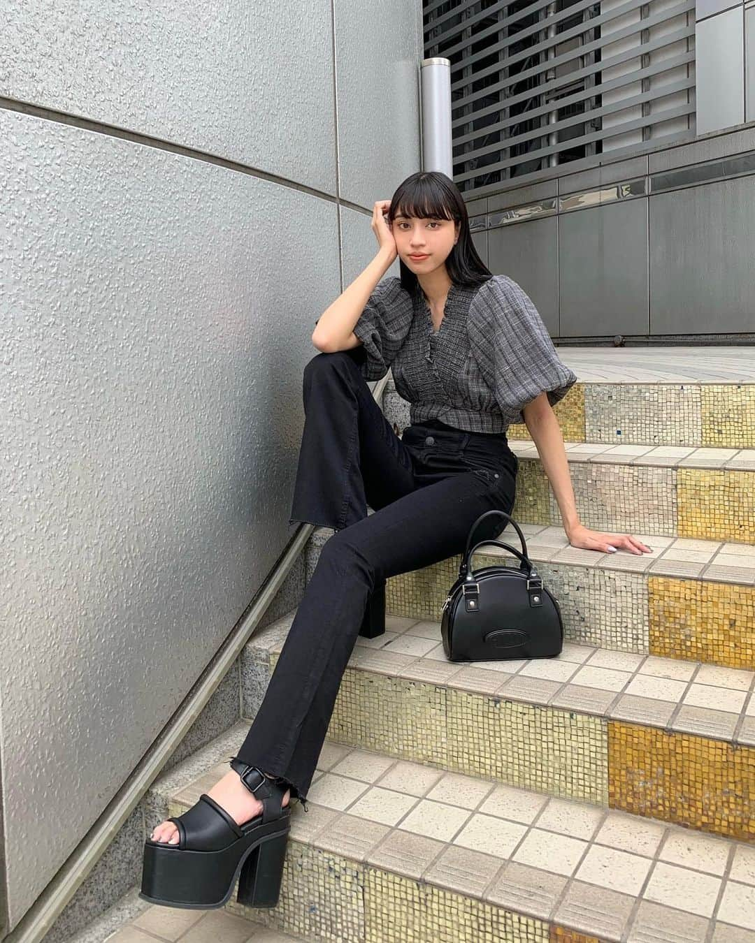 EMODA_LOOK BOOKのインスタグラム