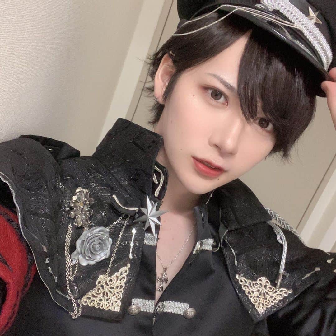 榊原尚のインスタグラム：「おまえドMっぽい顔してるね  #とか言ってる奴ほど #Mだし #なんなら赤ちゃんプレイが好き  #かわいい #かっこいい #フォロー #フォローミー #me #l4l #instafashion #instagood #instagram #instagramers #selca #selfy #selfie #insta #instalike #follow #followme #likeforlike #f4f  #山田涼介 #heysayjump #ジャニーズ #雰囲気 #アイドル #」