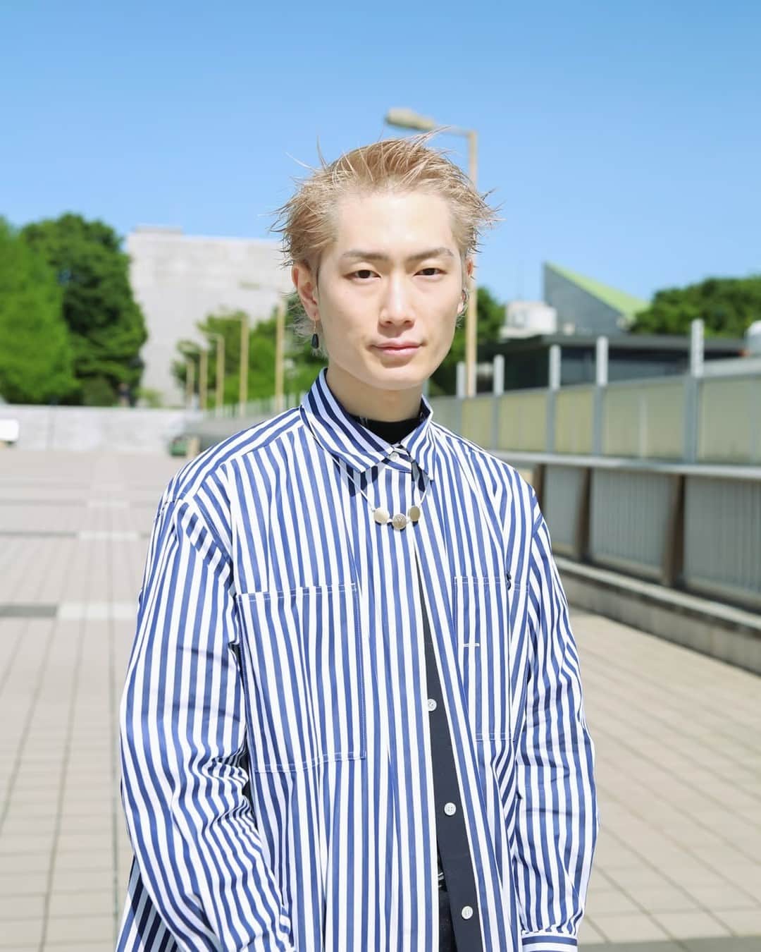 Fashionsnap.comさんのインスタグラム写真 - (Fashionsnap.comInstagram)「Name: Hibino Tomoyuki⁠ ⁠ Shirt #sacai⁠ Pants #JILSANDER⁠ Shoes #JILSANDER⁠ Sox #sacai⁠ Necklace #OAMC⁠ Earrings #DRIESVANNOTEN⁠ ⁠ Photo by @uncertain_sun⁠ ⁠ #スナップ_fs #fashionsnap #fashionsnap_men⁠」5月14日 10時00分 - fashionsnapcom