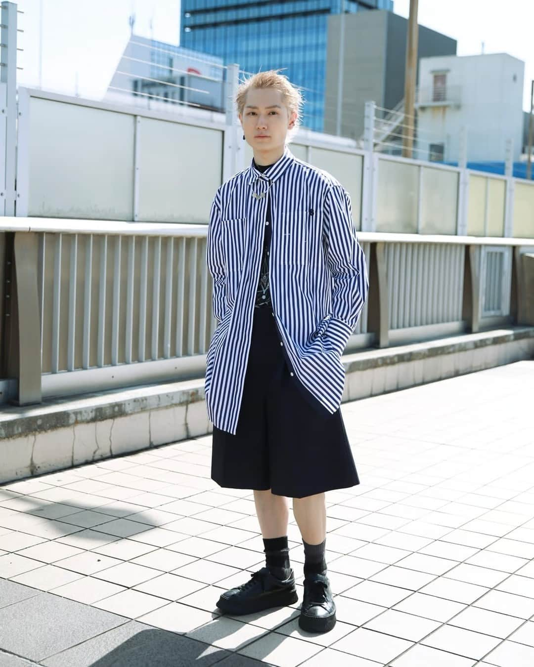 Fashionsnap.comさんのインスタグラム写真 - (Fashionsnap.comInstagram)「Name: Hibino Tomoyuki⁠ ⁠ Shirt #sacai⁠ Pants #JILSANDER⁠ Shoes #JILSANDER⁠ Sox #sacai⁠ Necklace #OAMC⁠ Earrings #DRIESVANNOTEN⁠ ⁠ Photo by @uncertain_sun⁠ ⁠ #スナップ_fs #fashionsnap #fashionsnap_men⁠」5月14日 10時00分 - fashionsnapcom