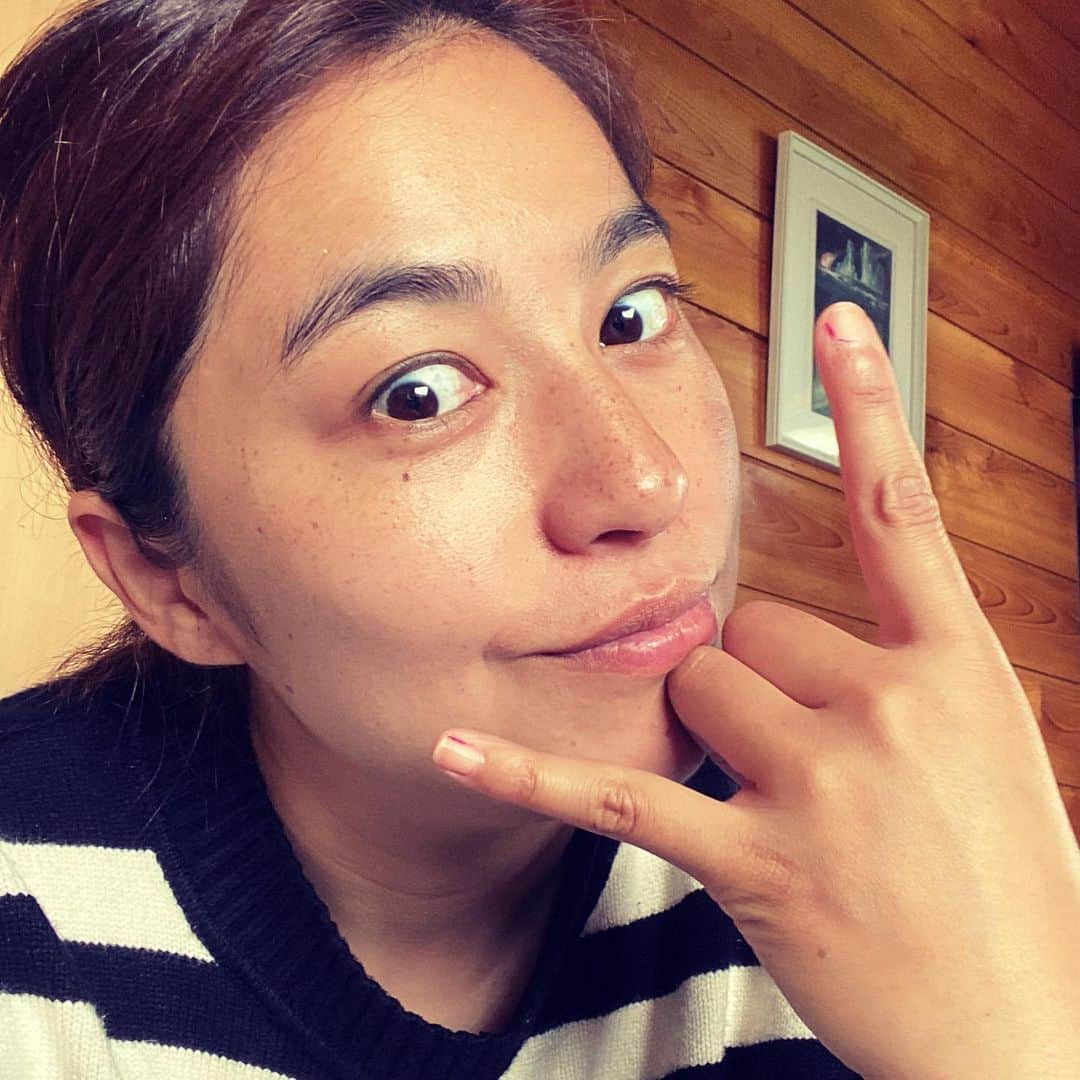 福原美穂のインスタグラム：「to the WORLD great mamas!! 🌏  #rockenroll  #mothersday」