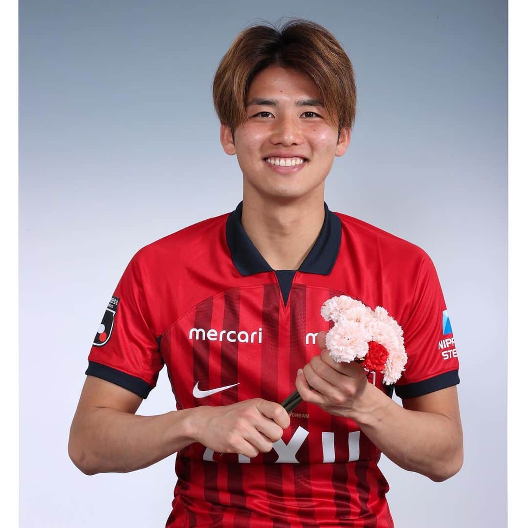 鹿島アントラーズさんのインスタグラム写真 - (鹿島アントラーズInstagram)「今日は「母の日」です！  国立競技場のグッズ売店で、ぜひお母さんへのプレゼントをお買い求めください！  #鹿島アントラーズ #kashimaantlers #常本佳吾 #小川優介 #藤井智也 #舩橋佑 #中村亮太朗 #母の日 #鹿島国立 #国立競技場 #プレゼント」5月14日 10時14分 - kashima.antlers