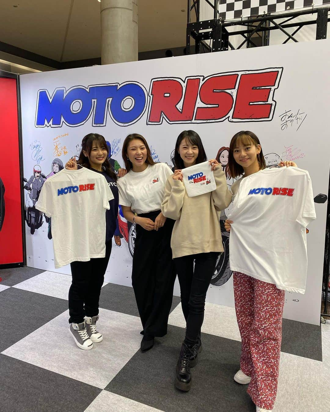 指出瑞貴さんのインスタグラム写真 - (指出瑞貴Instagram)「#bs11 #motorise #モトライズ 本日22時〜o.a！ #東京モーターサイクルショー の後編放送です！  恵姉さんが帰ってきてとっても嬉しかった日🧡 （ゲラ笑いしてる🤣🤣） ぜひご覧ください💜🩷🩵」5月14日 10時46分 - sashidemizuki