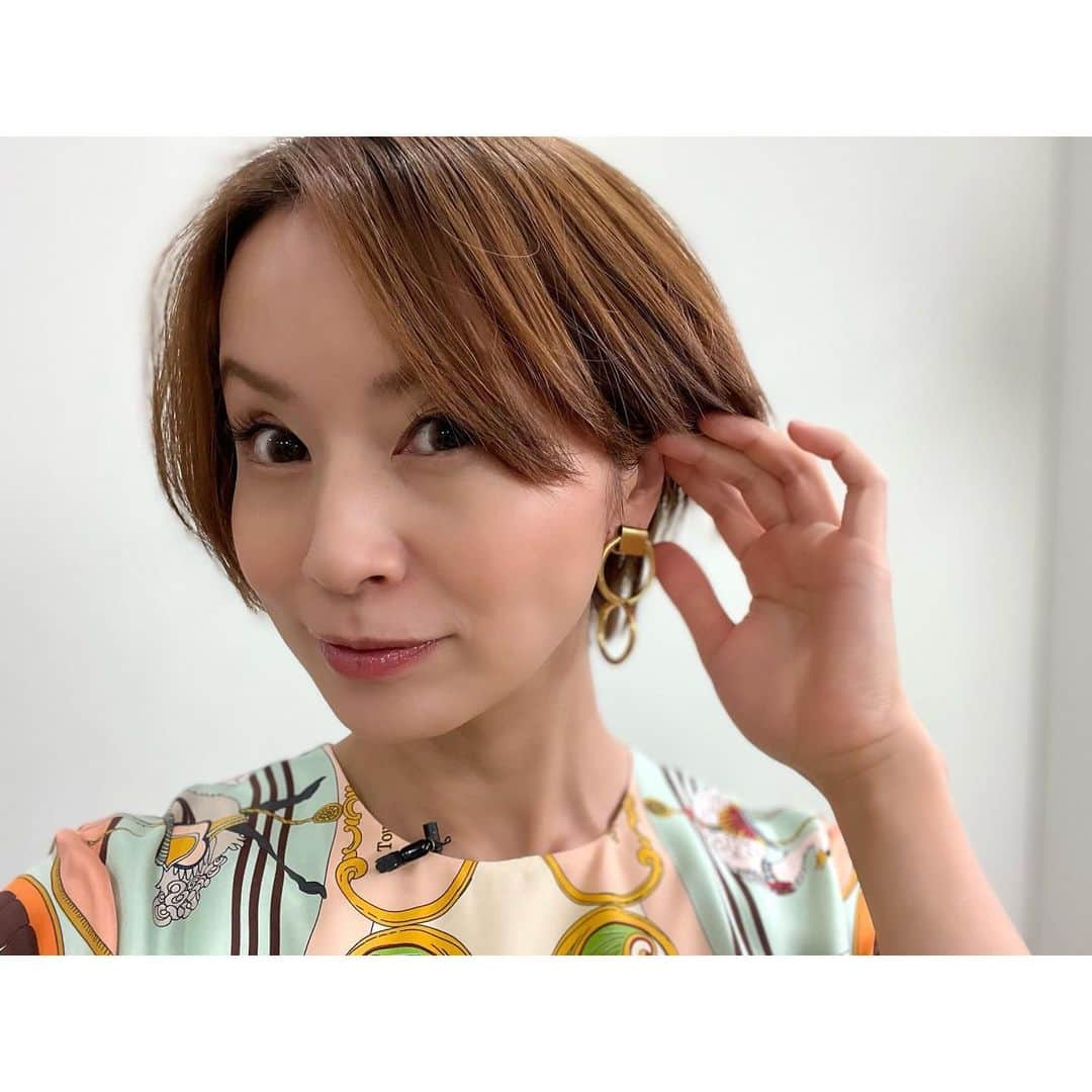 鈴木亜美さんのインスタグラム写真 - (鈴木亜美Instagram)「「1億3000万人のSHOWチャンネル」ありがとうございました✨  真希ちゃんとたくさん食べました〜🍖  #SHOWチャンネル #あみごっちん #あみーゴ25周年」5月14日 11時01分 - amiamisuzuki