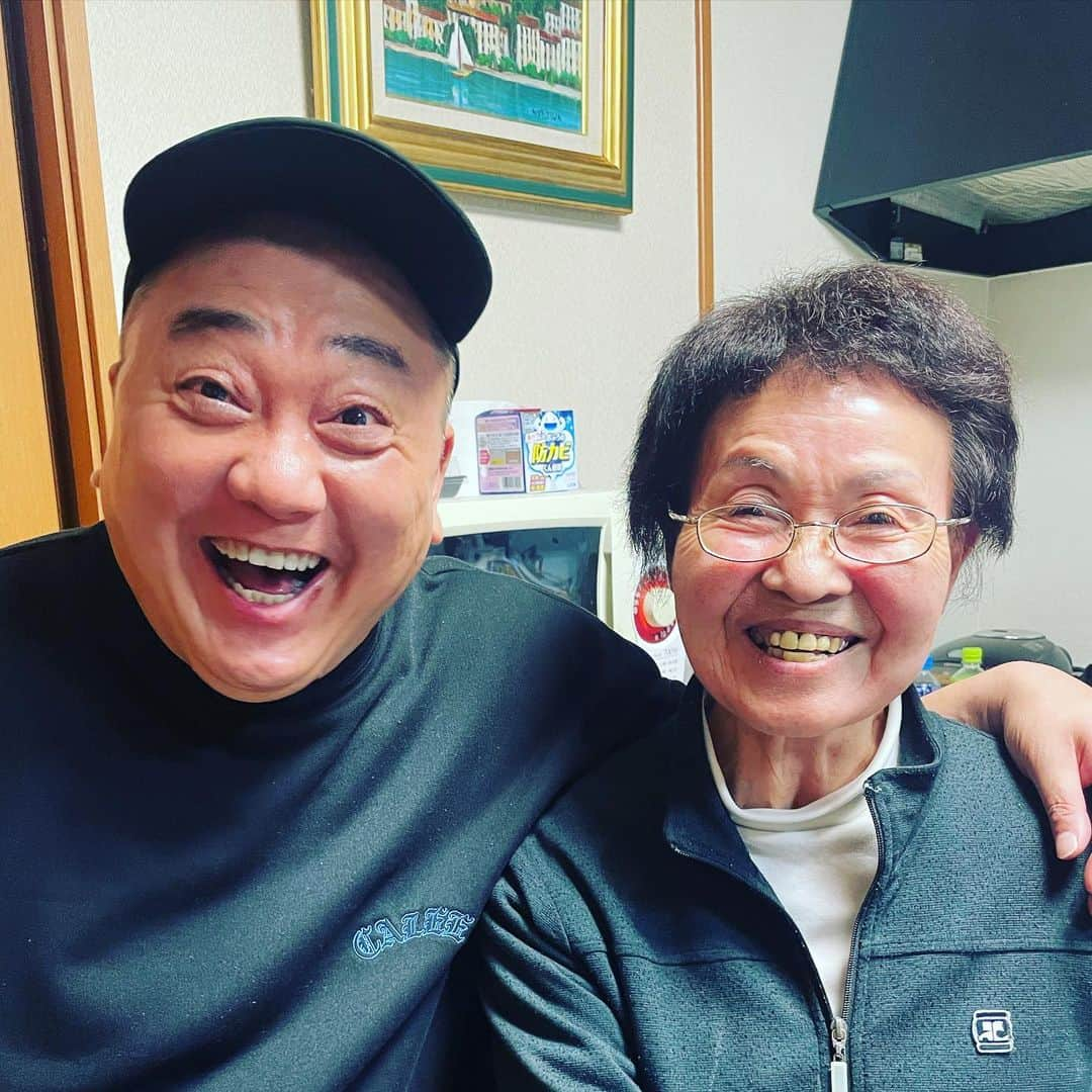 山本圭壱さんのインスタグラム写真 - (山本圭壱Instagram)「圭壱と明美 未姫と明美」5月14日 11時28分 - yamamogt