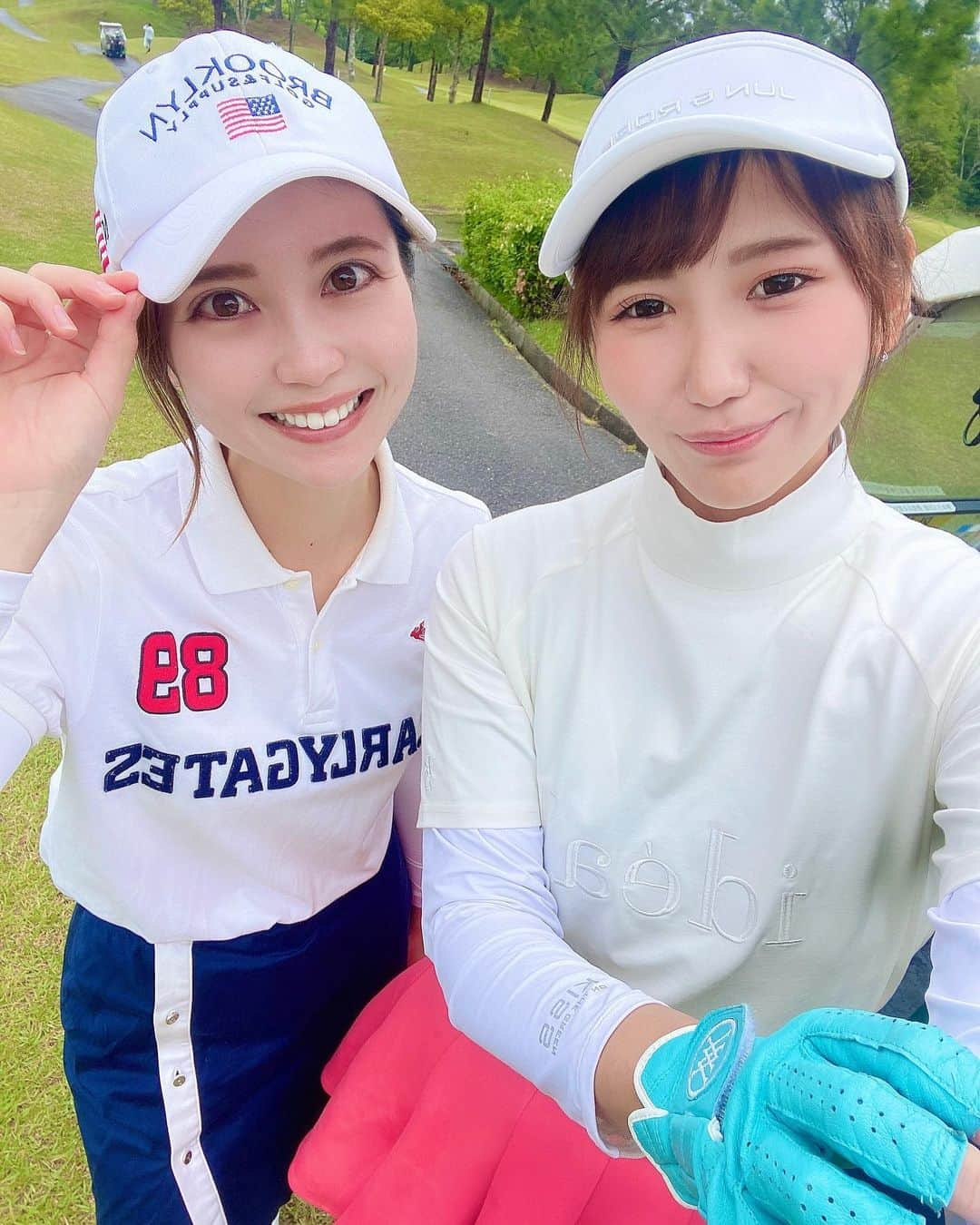 MIKIさんのインスタグラム写真 - (MIKIInstagram)「はじめましてのみなみちゃん❤️ コンペで一緒にまわったぁ🥰 ベスト更新おめでとう🥳🎉💖 また行こうねー🌈✨  #ゴルフ女子 #ゴルフ女子と繋がりたい  #関西ゴルフ女子 #関西ゴルファーと繋がりたい #関西ゴルファー」5月14日 18時30分 - mktyy_golf