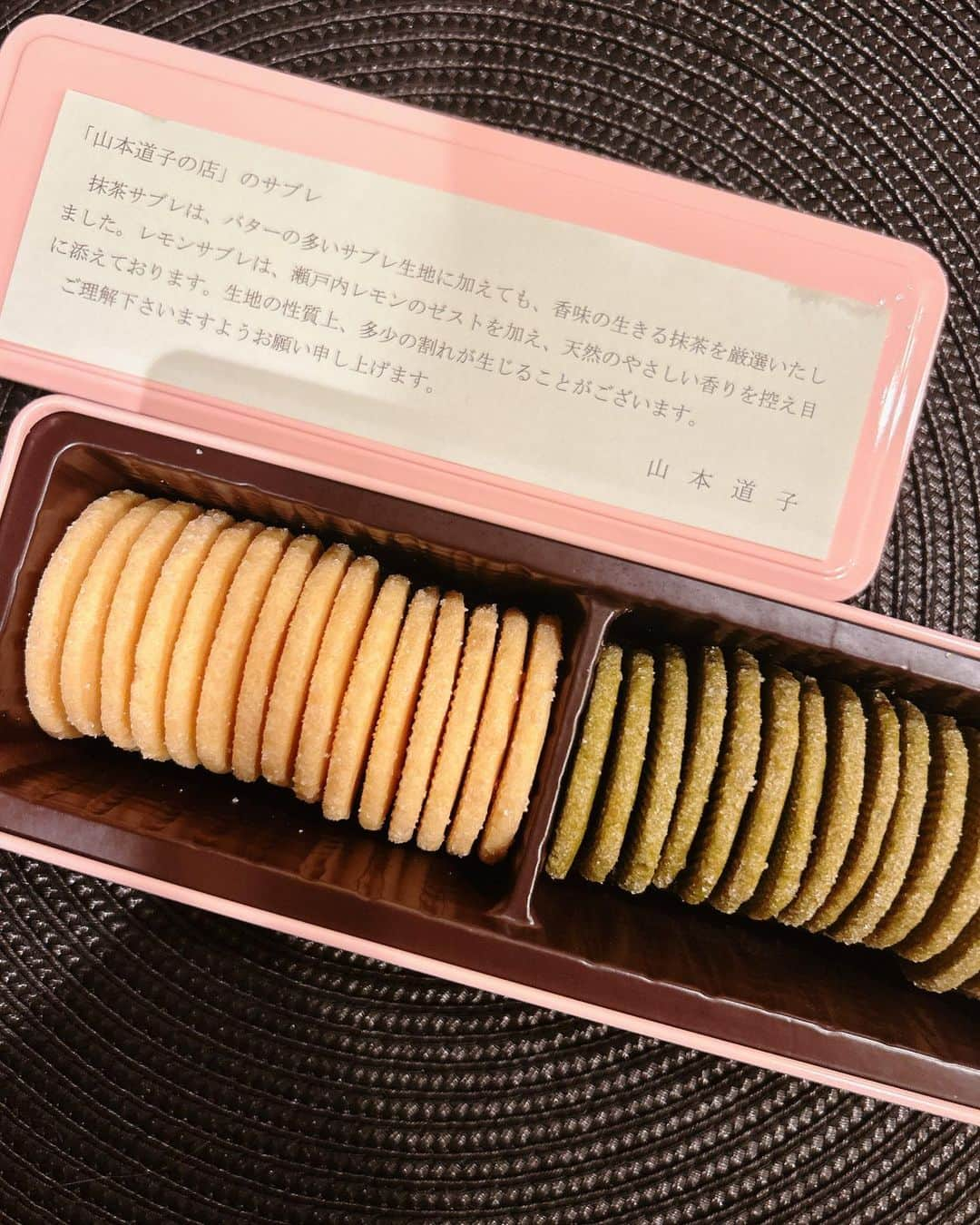 葉月里緒奈さんのインスタグラム写真 - (葉月里緒奈Instagram)「ハンバーグの材料を買いに行ったのに食べてきちゃいました😆 #日本橋高島屋 #洋食麦星byグリル満天星#ハンバーグと蟹クリームコロッケ #週末のデパ地下は激混み#駐車場待ちでくたびれて#お料理する気なくなる #頂きものの #山本道子の店のサブレ #治一郎のバウムクーヘン#ありがとうございます #rionahazuki」5月14日 13時10分 - riona_hazuki