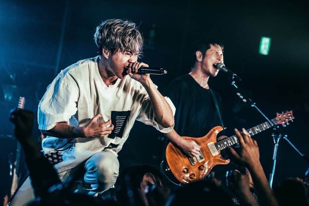AG（エイジ）さんのインスタグラム写真 - (AG（エイジ）Instagram)「やっぱバンドってこれだよなー！って1日でした。 何故かバンドやり始めた頃の気持ちがふとフラッシュバックしたなー。良き日でした👏 The BONEZ良きツアーを！皆ありがとう！ 📷 by @nekoze_photo   #NOISEMAKER #TheBONEZ #骨から気合い」5月14日 13時12分 - noisemakerag