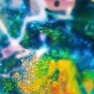 AULA AILAのインスタグラム：「【2023 HIGH SUMMER COLLECTION】  HOLOGRAM PHOTO T-SHIRT COLOR WHITE×BLUE/BLACK×PINK SIZE 0 ¥16,500  今季のシーズンテーマ“Hologram”をイメージしたフォトプリントTシャツ。 メタリックやオーロラの素材に光を当てて撮影した写真にカラーを混ぜ、重ねたりしてグラフィック加工しました。  見頃はコットンスムース生地を斜めに切り替え、左脇見頃にはサテン、右肩、左袖口にはチュールをアシンメトリーに、リメイク風にコンビネーションしたデザイン。 横に幅広いオーバーサイズのたっぷりしたシルエットとグラフィックが目を惹くTシャツ。  ✔️AULA AILA OFFICIAL WEB STOREにて HIGH SUMMER COLLECTIONアイテム展開中！」