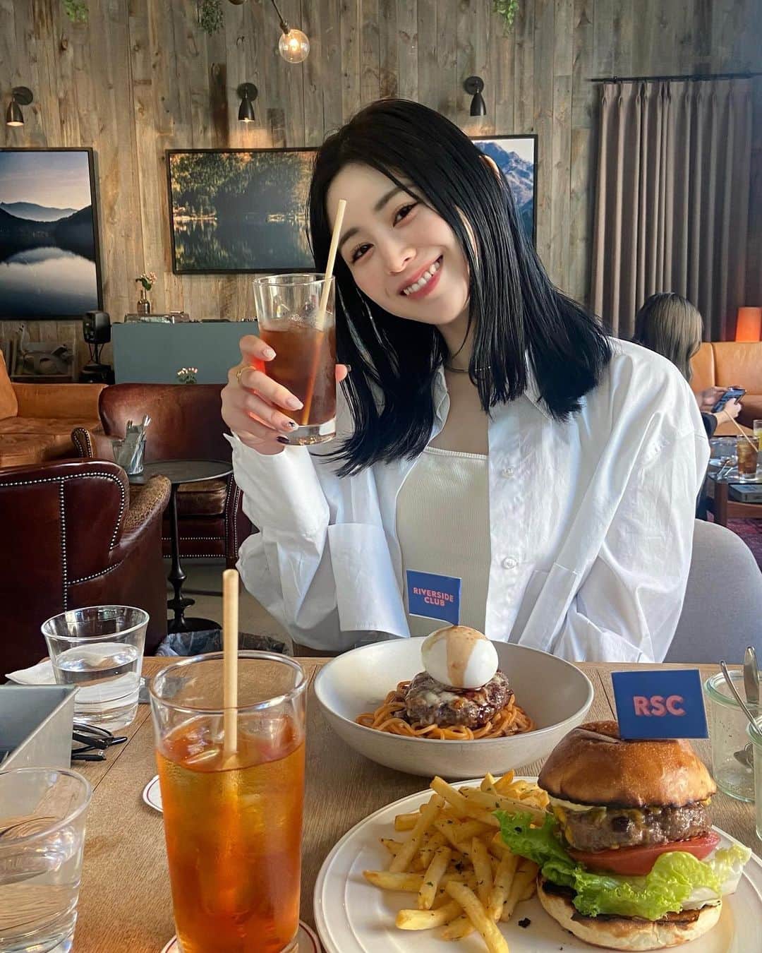 佐久間采那のインスタグラム：「.  #riversideclub #rsc #リバーサイドクラブ #中目黒グルメ #中目黒ランチ #中目黒カフェ #東京ランチ巡り #東京ランチ #nakamegurocafe #nakameguroriver #ミートソースパスタ」