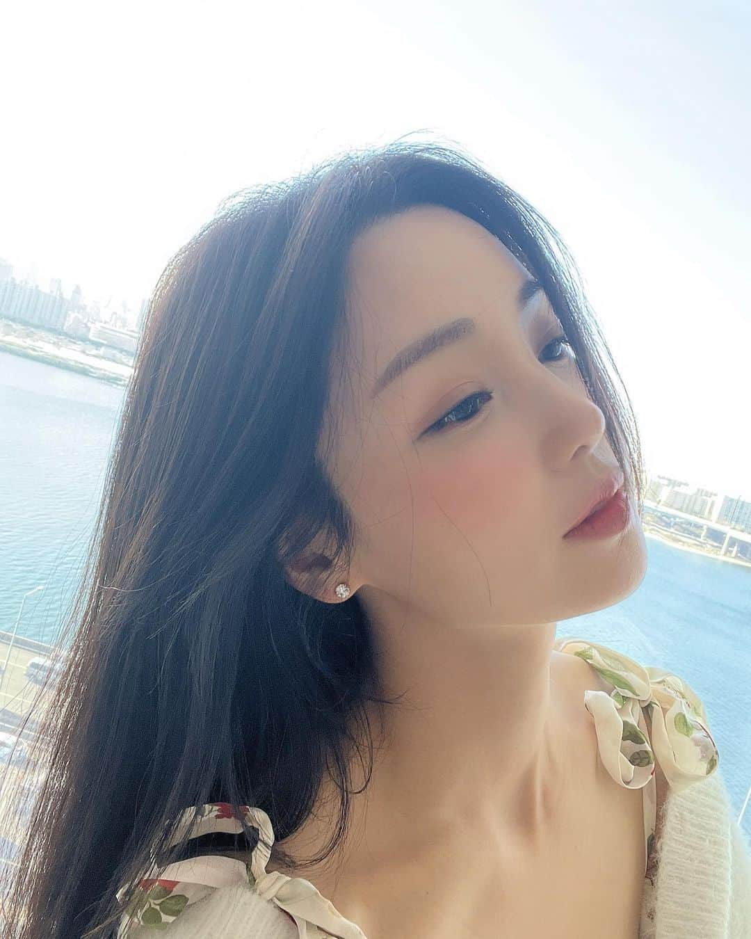 ナム・ギュリさんのインスタグラム写真 - (ナム・ギュリInstagram)「🌸🐬」5月14日 14時15分 - nam_gyuri