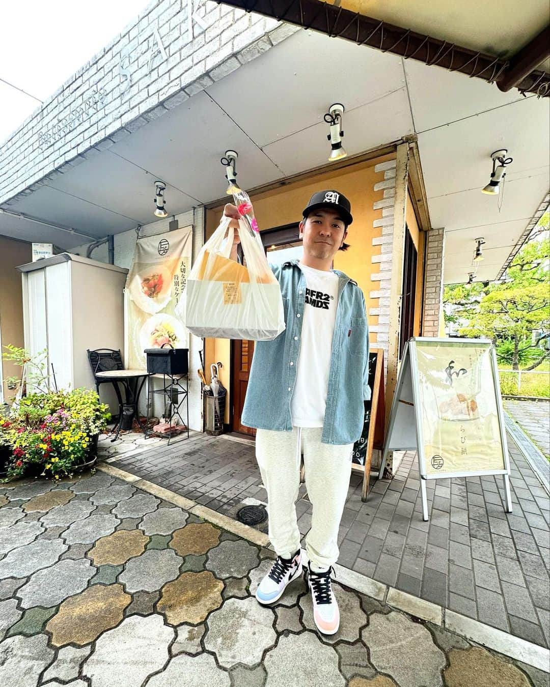Juniorのインスタグラム：「今日はケーキ🍰  #ケーキ」