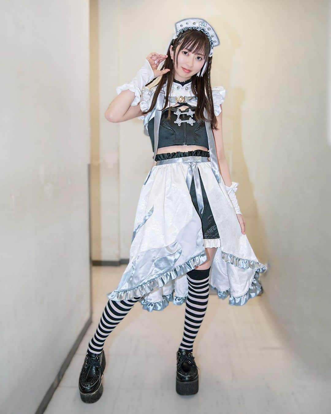 三嵜みさとのインスタグラム：「NEW！  #idol #miiramisato #衣装製作 #wyenra #ゑんら #fashion」