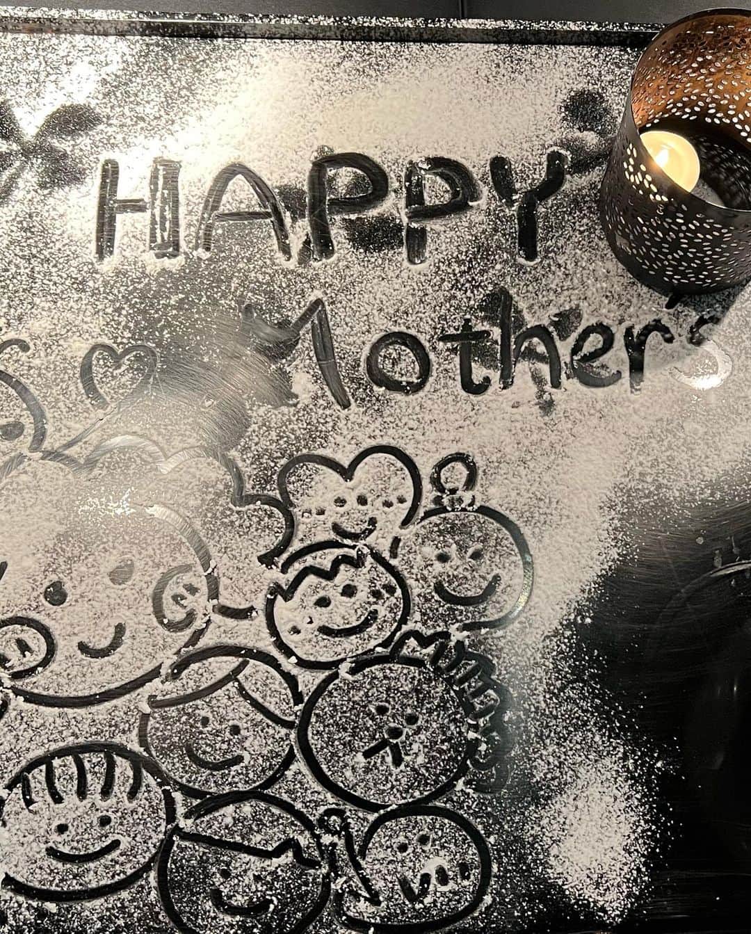 アンバー・アンさんのインスタグラム写真 - (アンバー・アンInstagram)「Happy mother’s day ☺️💖」5月14日 16時36分 - xinya_an