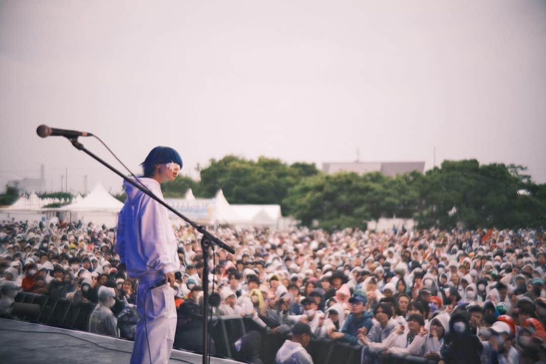 yamaのインスタグラム：「METROCK OSAKA 2023  雨に打たれながら歌うのも 楽しかった ありがとう  #メトロック #yama」