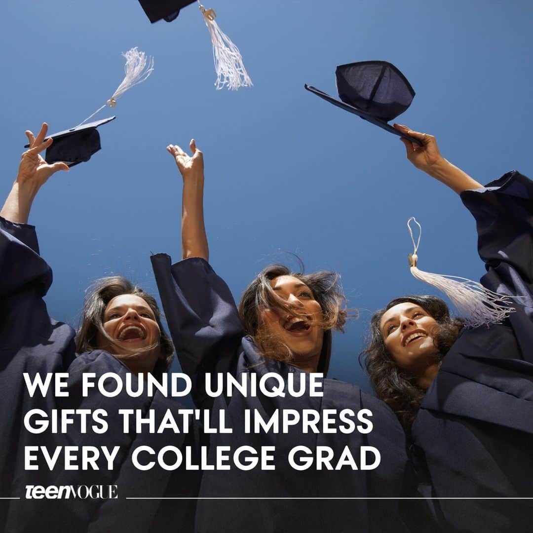 のインスタグラム：「What better way to celebrate the graduate in your life than with a gift for reaching that huge milestone? See some of our favorite graduation gift ideas at the link in bio 💕🎓  (📸: Barry Austin Photography)」
