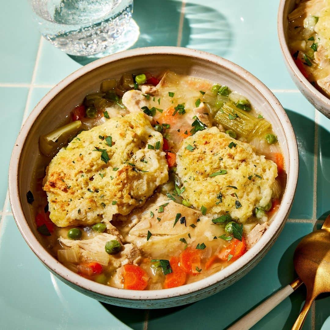 Food & Wineさんのインスタグラム写真 - (Food & WineInstagram)「It may be warmer outside these days but it's never too warm for this Lemony Chicken and Dumplings recipe from @carlaphalll. Get this bright, zesty soup through the link in bio 🍋.   📸: @jencausey, 🥄: @emilynaborshall, 🍽: @julia_bayless98」5月15日 2時45分 - foodandwine