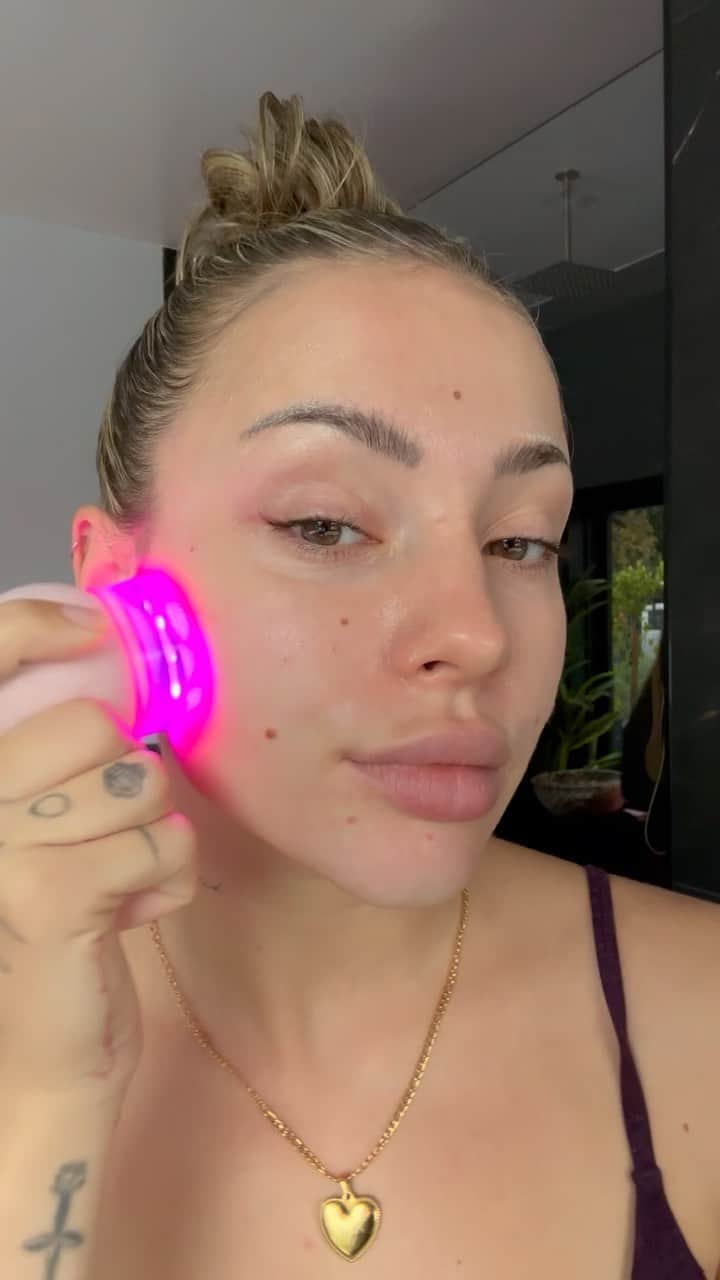 チャーリー・ジョーダンのインスタグラム：「Updated skincare routine 💕」