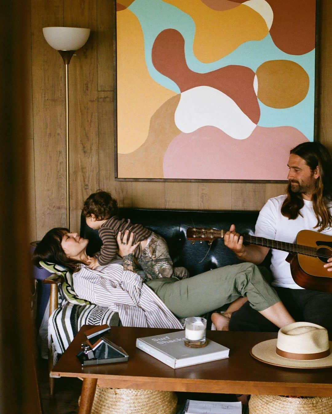 ブリクストンのインスタグラム：「Celebrating all Mother’s today and everyday. We had the opportunity to spend some time with @badenhoop to talk through her journey navigating motherhood as a new mother, what she’s learned, how her children inspire her & more. Read the interview via link in bio. 🤍」