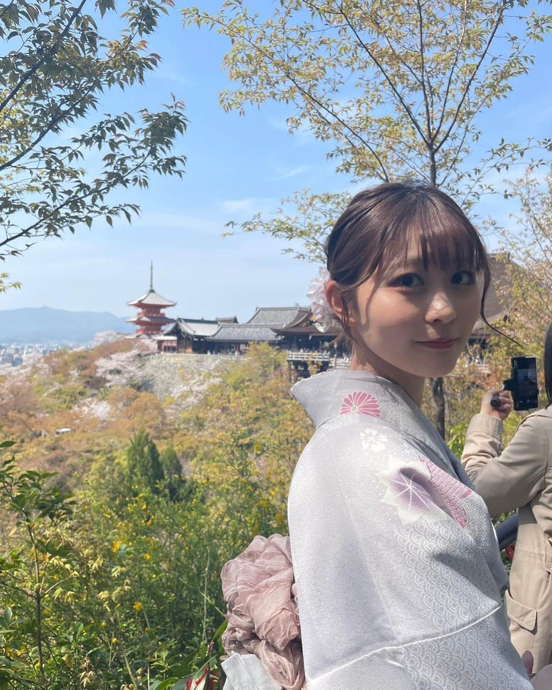 藤田愛理さんのインスタグラム写真 - (藤田愛理Instagram)「・ 春休みの思い出🌸🍡 #京都#着物#金剛寺#清水寺」5月14日 18時44分 - airi_crownpop