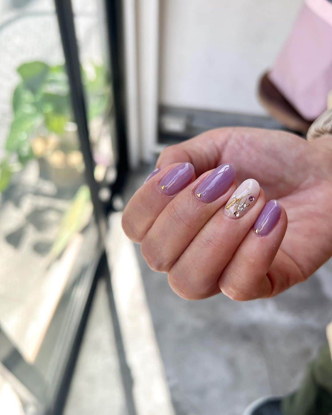 Kana Kobayashiさんのインスタグラム写真 - (Kana KobayashiInstagram)「#nails #ネイル #ネイルデザイン #ネイルアート #東京ネイルサロン #purple」5月14日 19時21分 - anela_kana
