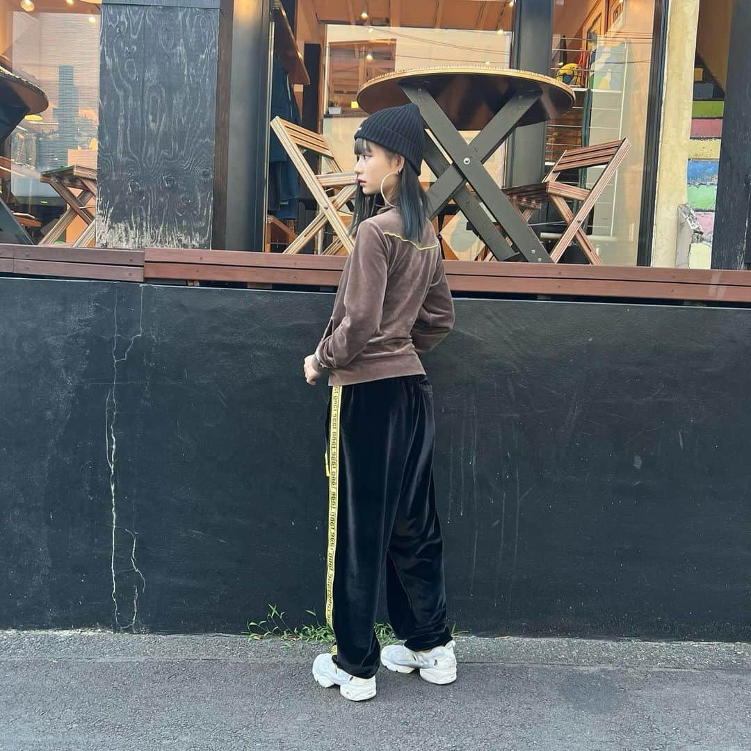 かれんのインスタグラム：「･  #ootd  #かれんのくろーぜっと」