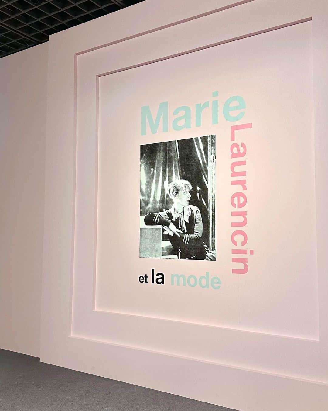石崎日梨のインスタグラム：「⁡ 私の大好きな画家 Marie Laurencin🩰 ⁡ 素敵な展覧会でした…!!」
