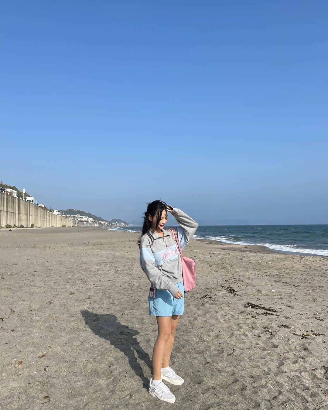ᴅᴏᴜʙʟᴇsᴏᴜᴘのインスタグラム：「너무 추천하고 싶은 도쿄 근교 여행지, 가마쿠라🤍 지난번에 매니저님들이랑 다녀온 vlog가 일본 채널에 올라갔어요! 우리 보습님들 위해서 한국어 자막도 있으니 스토리 링크타고 보러오세요🤍✨  とってもオススメな東京近郊の旅行先、鎌倉🤍 この前マネージャーさんたちと行ってきたvlogが日本のチャンネルにアップされました！ とてもおいしかったうどん屋さんときれいなカフェもおすすめしましたので、ストーリーリンクから見に来てくださいね🤍✨  #가마쿠라 #鎌倉」
