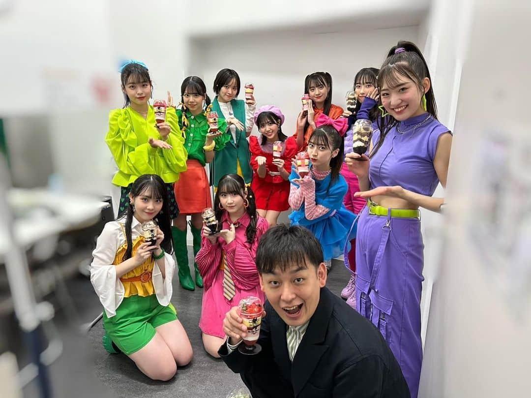 鈴木啓太のインスタグラム：「OCHA NORMAの間6！  大阪公演ありがとうございました！  祝ってもらったし、 楽しかったし、 奇跡起きたし！！  言うこと無し！！  これからも OCHA NORMAのために がんばりまーす！！  #ochanorma  #大阪」