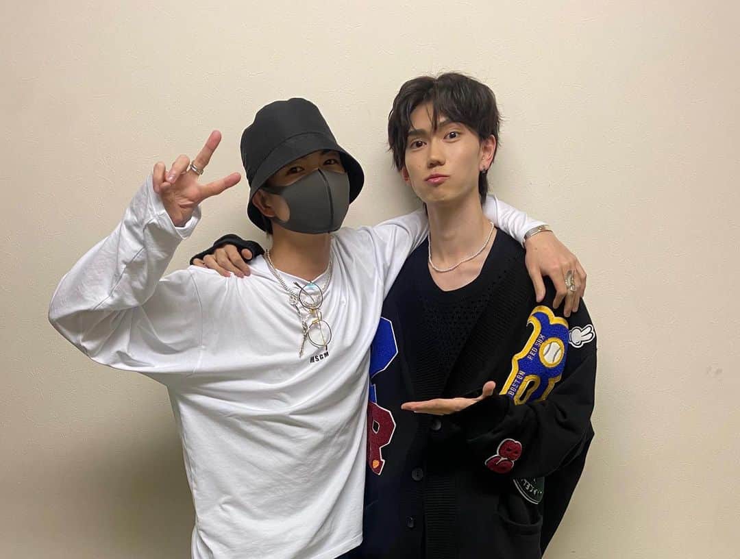 樋口晃平のインスタグラム：「静岡の皆さんありがとうございました！！  そして、わざわざ静岡までツナ君とケンが来てくれました。  本当にありがとう、、🫶🏻」