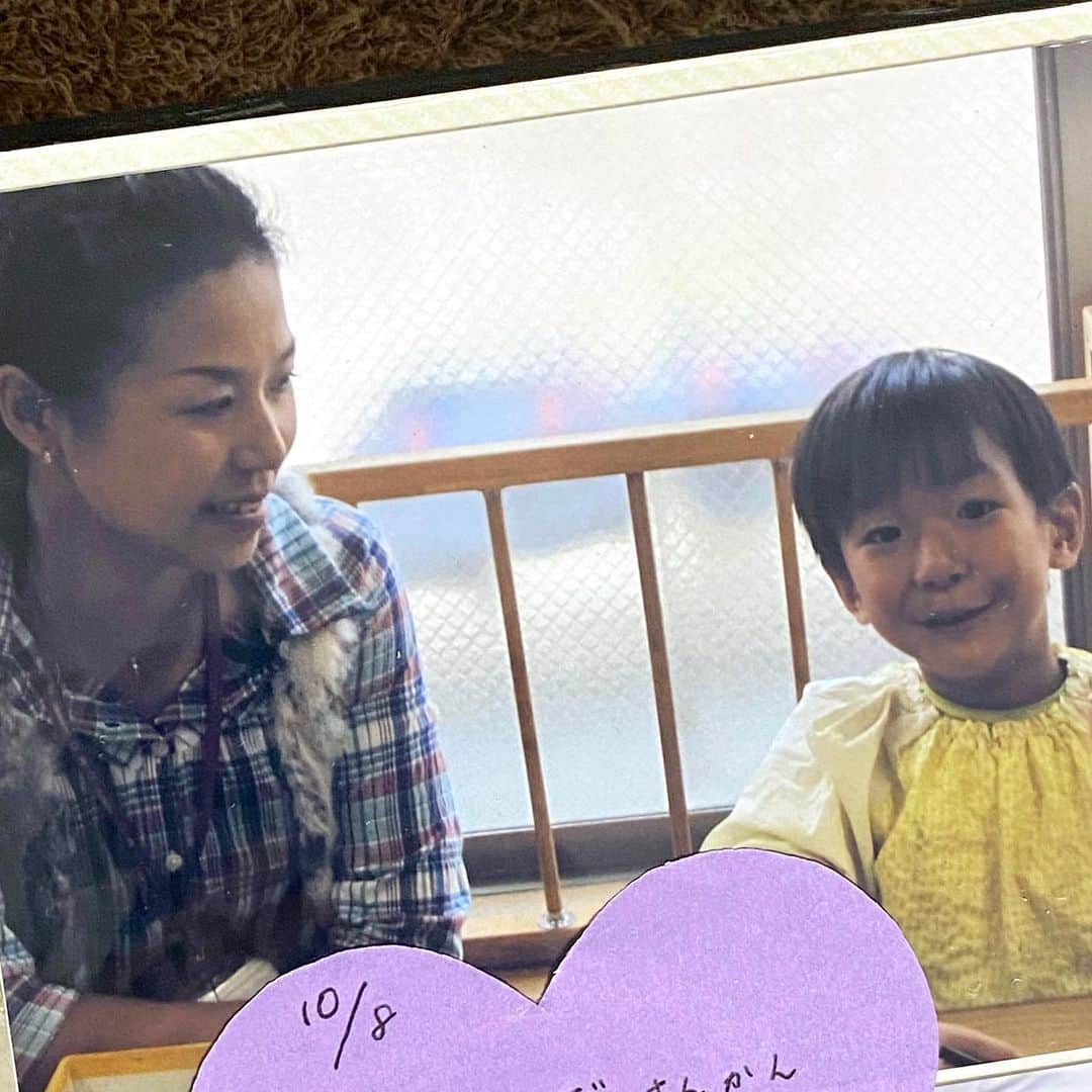 上野裕次郎さんのインスタグラム写真 - (上野裕次郎Instagram)「Mother's Day❤️‍🔥母の日💐 . 生涯超えられない、誰よりも大切な人です。 お腹を痛めて産んでくれて、貴方の元に生まれ落ちて。僕は本当に幸せです。😊 これからも世界で1番綺麗な女性でいてください。❤️‍🔥 . #mothersday #母の日」5月14日 21時10分 - yujirooo_85_
