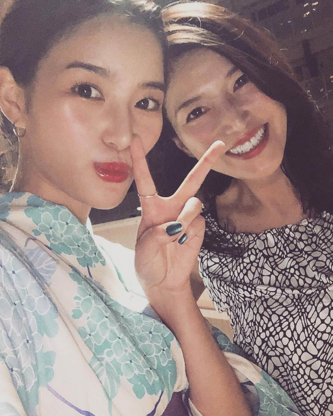 咲和希さんのインスタグラム写真 - (咲和希Instagram)「お母さんにしてくれて心からありがとう。 . 娘の成長スピードに着いていくのに必死だけど私も娘から学ぶ事沢山で日々成長させてもらってる😌  . そしてお母さんいつもありがとう。 感謝は言える時に沢山伝えたい。 . 世のお母さんいつもお疲れ様です🙇🏻‍♀️🤍  #happymothersday」5月14日 20時47分 - kazukiy21